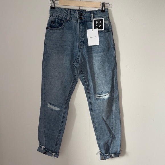 Kancan Monica Mom Jeans - Picture 1 of 3